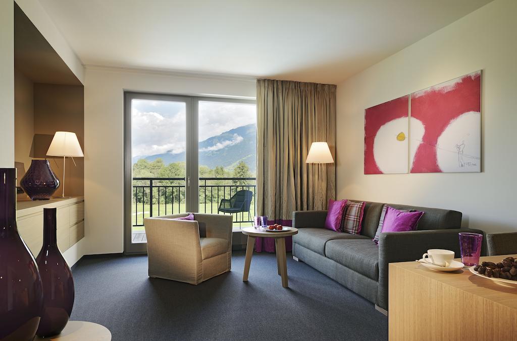 Dolomitengolf Suites Lavant Δωμάτιο φωτογραφία